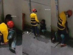Phim Sex Tài Xế Bee Ép Em Gái Ăn Xin Bú Cặc Trong Hẻm Dâm Đã