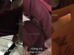 Sinh viên làm thêm may mắn gặp cô nhân viên xinh đẹp